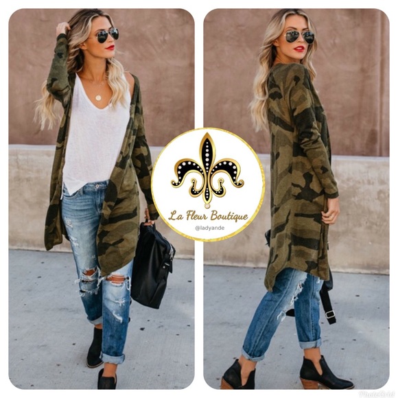 L.A. Fleur Sweaters - Long sleeve Camo print Open Front Cardigan